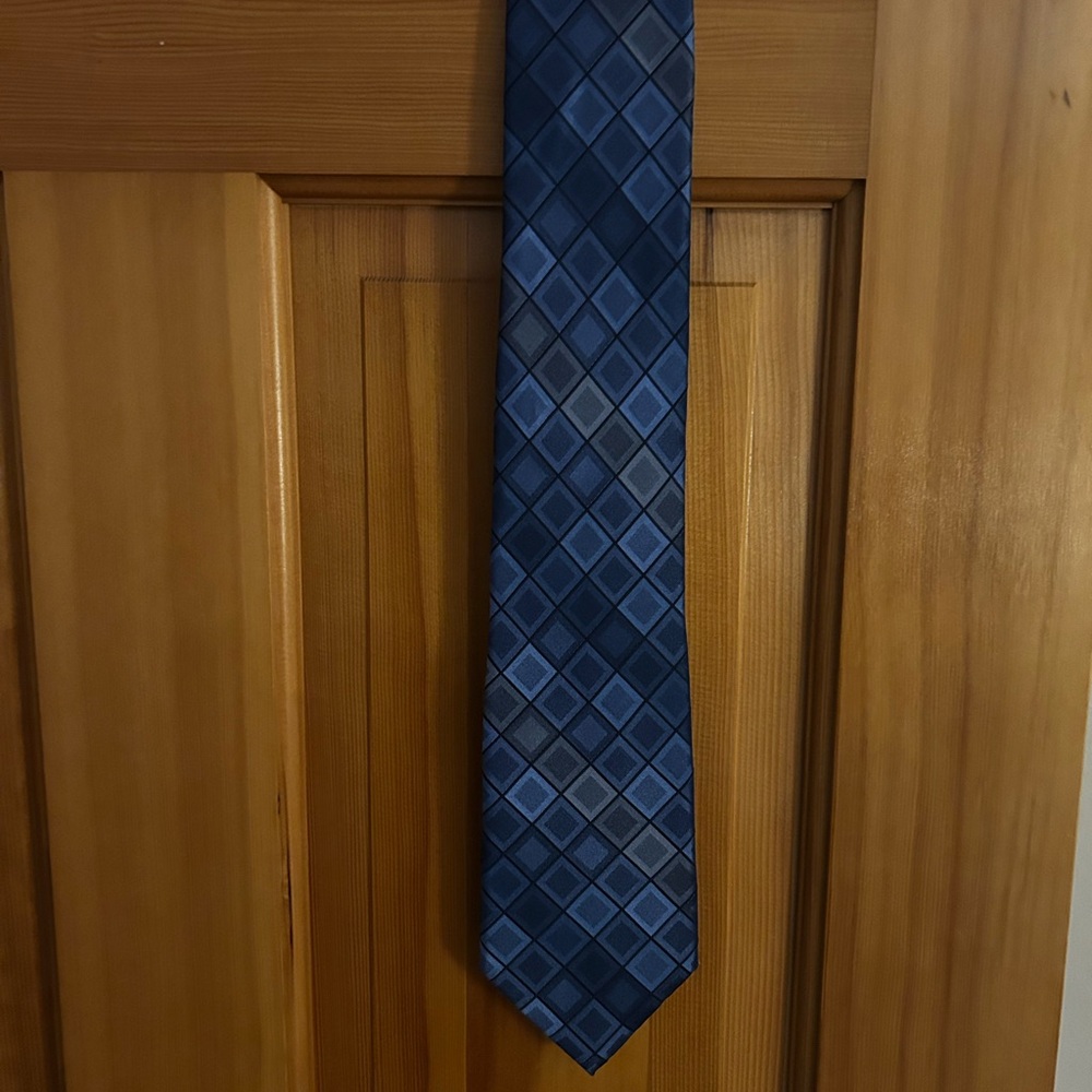 Joseph Abboud Navy and Slate Diamond Tie